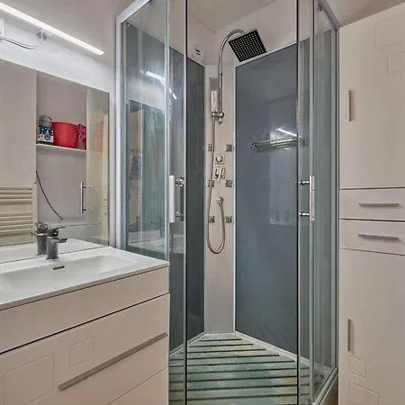 Apartamento T1 Lumineux 2 Pers Avec Balcon Et Wifi, Animaux Ok - Fr-1-841-38